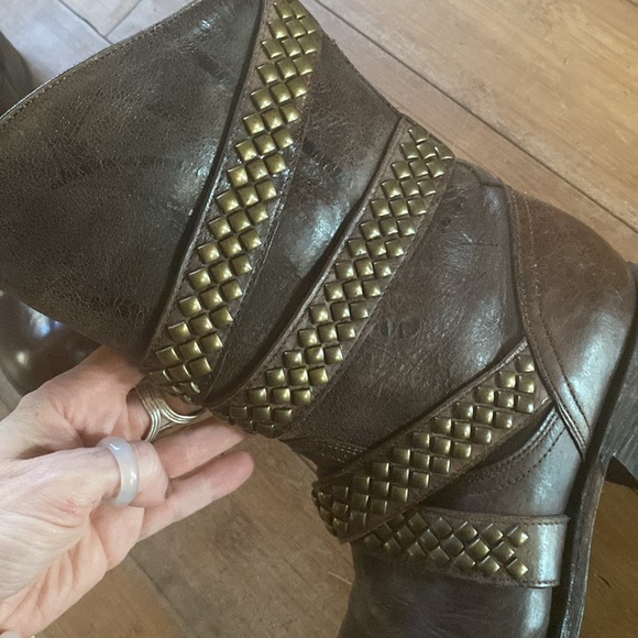 Gorgeous Calleen Cordero Boots - Picture 2 of 6